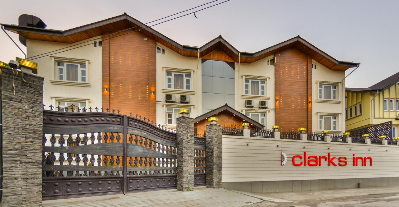 Clarks Inn Srinagar Zewnętrze zdjęcie