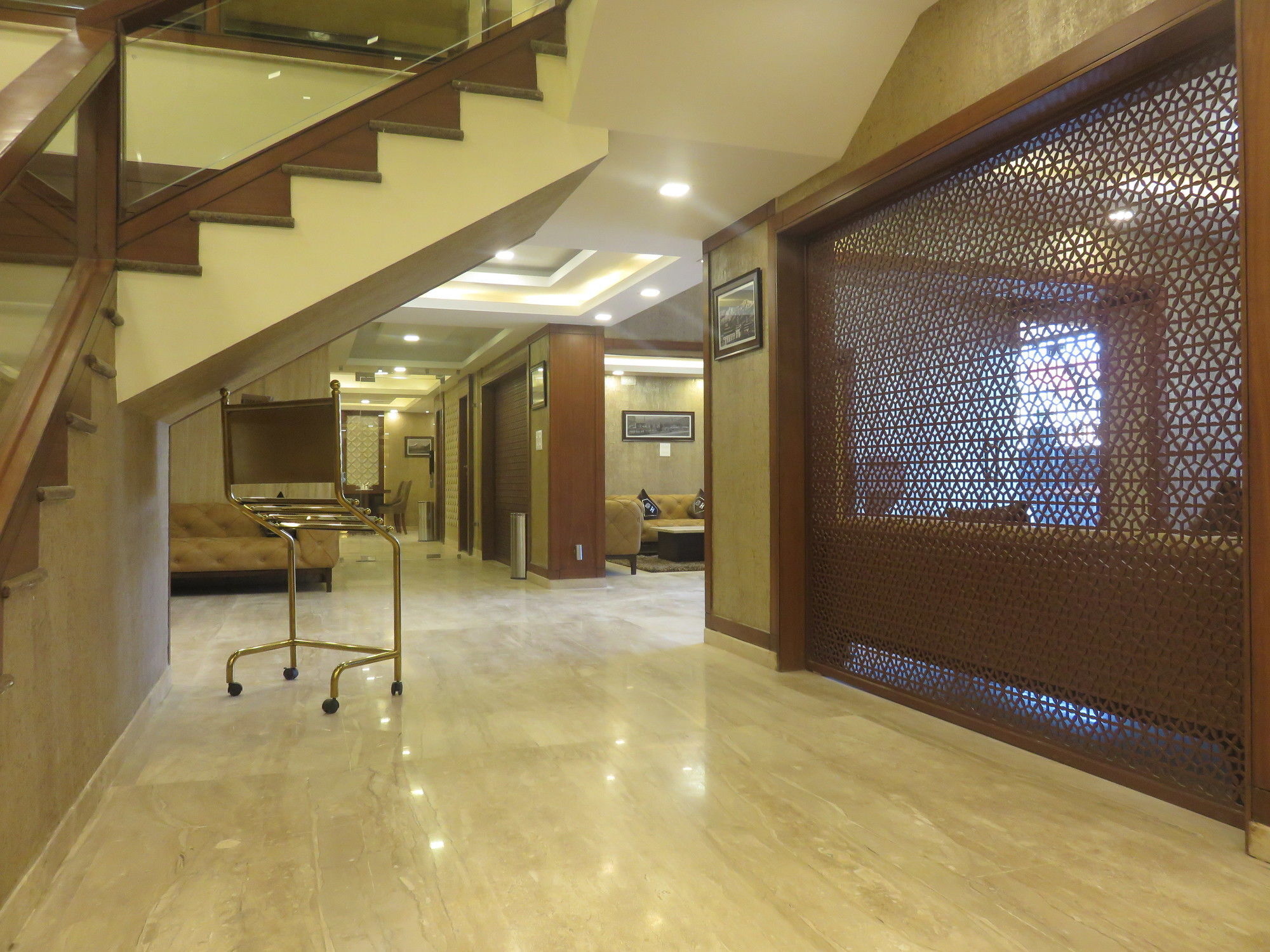 Clarks Inn Srinagar Zewnętrze zdjęcie