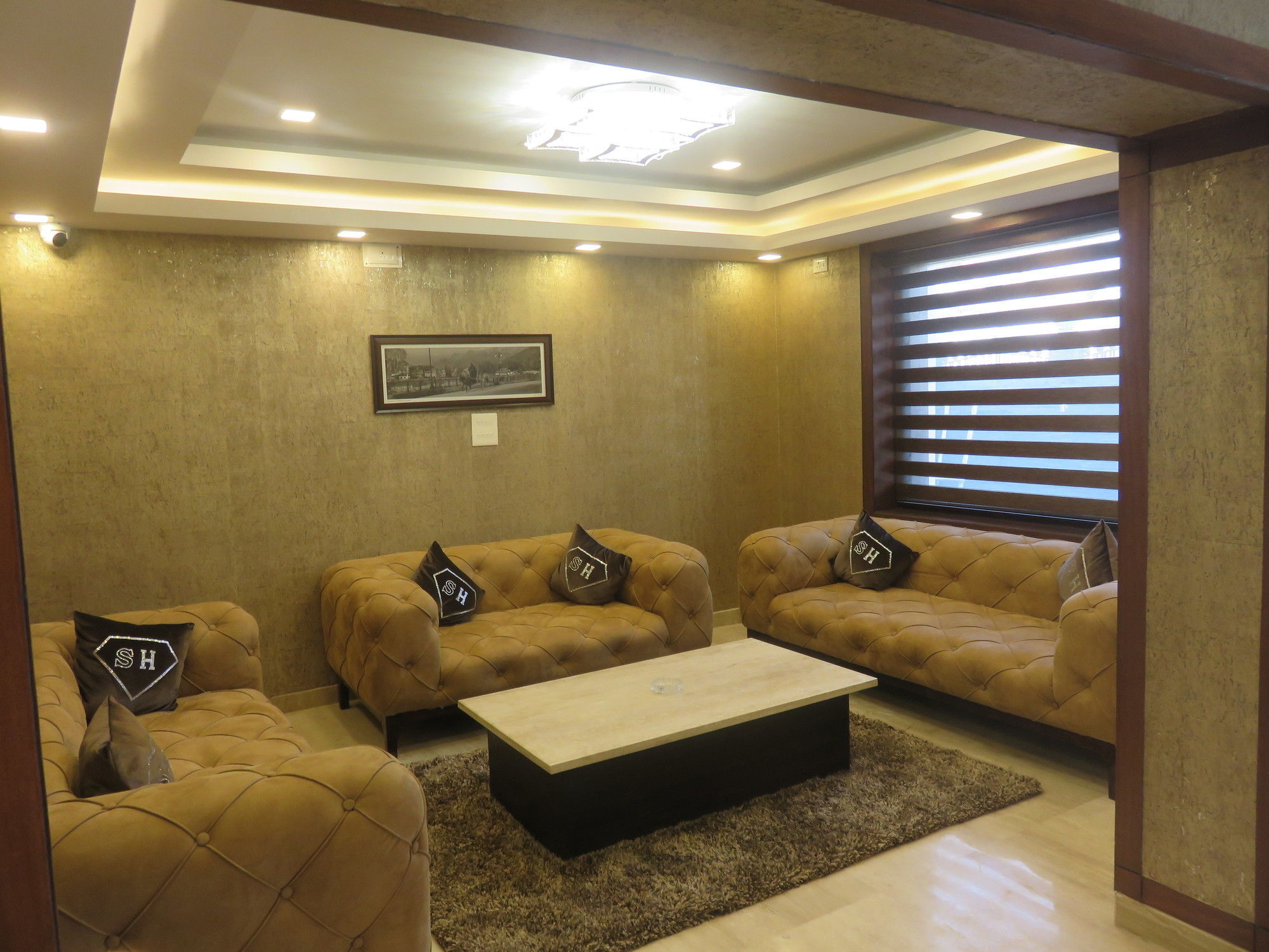 Clarks Inn Srinagar Zewnętrze zdjęcie